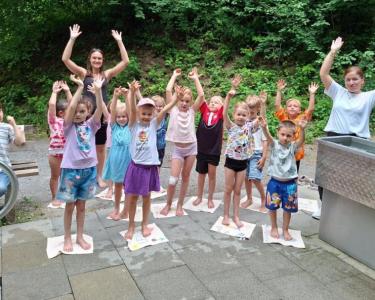 KAC Rankweil - Besuch des Kneippkindergartens Montfort Rankweil in der Kneippanlage „Loger”
