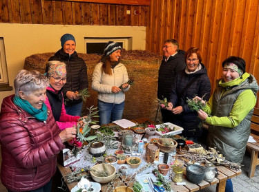 Räuchern Bei Heidi Lingg1 C Cornelia Wascher